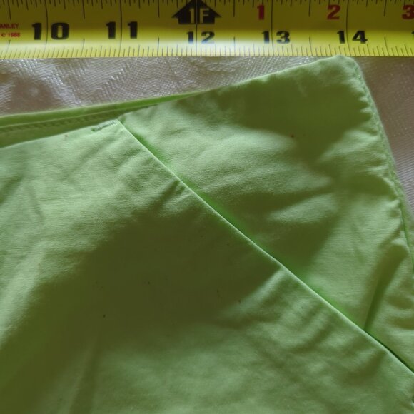 Old Navy Stretch Neon Green Cotton Stretchy Shorts (Size Youth 14) - Picture 5 of 5